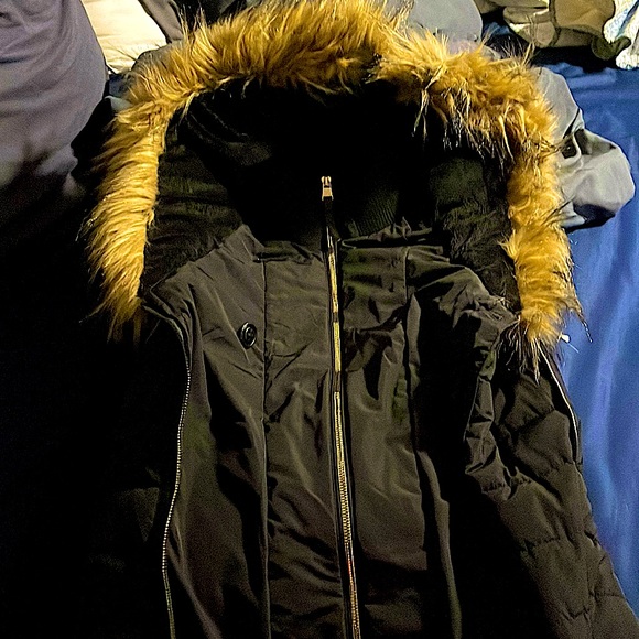 Calvin Klein down and faux fur hooded coat WORE ONCE! Size Medium!!!! - Picture 3 of 7